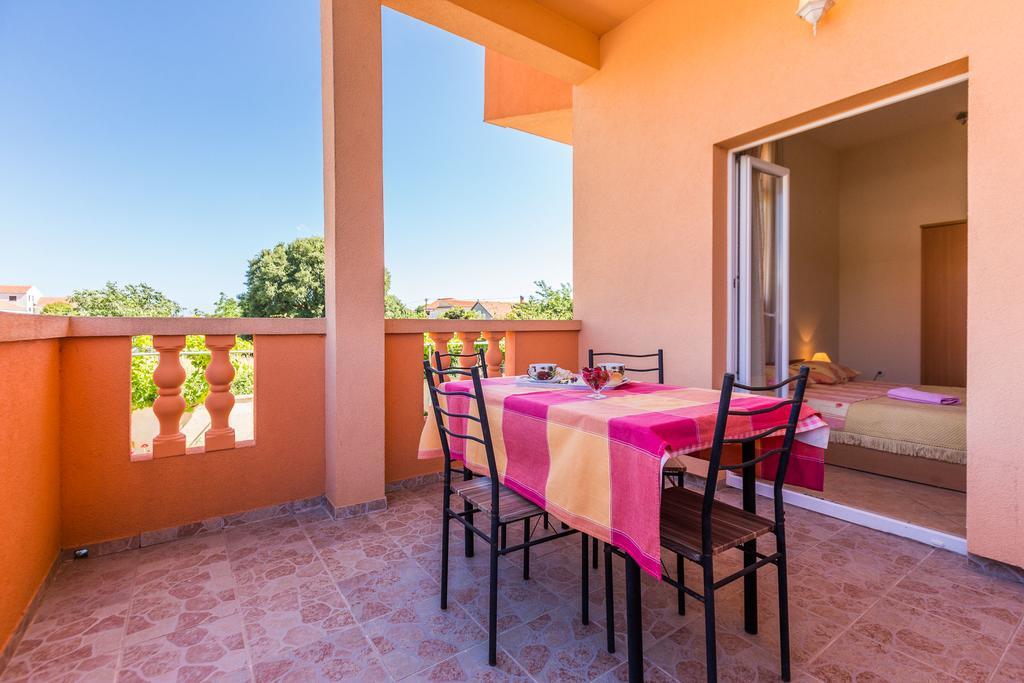 Apartments Angelina Sukošan المظهر الخارجي الصورة