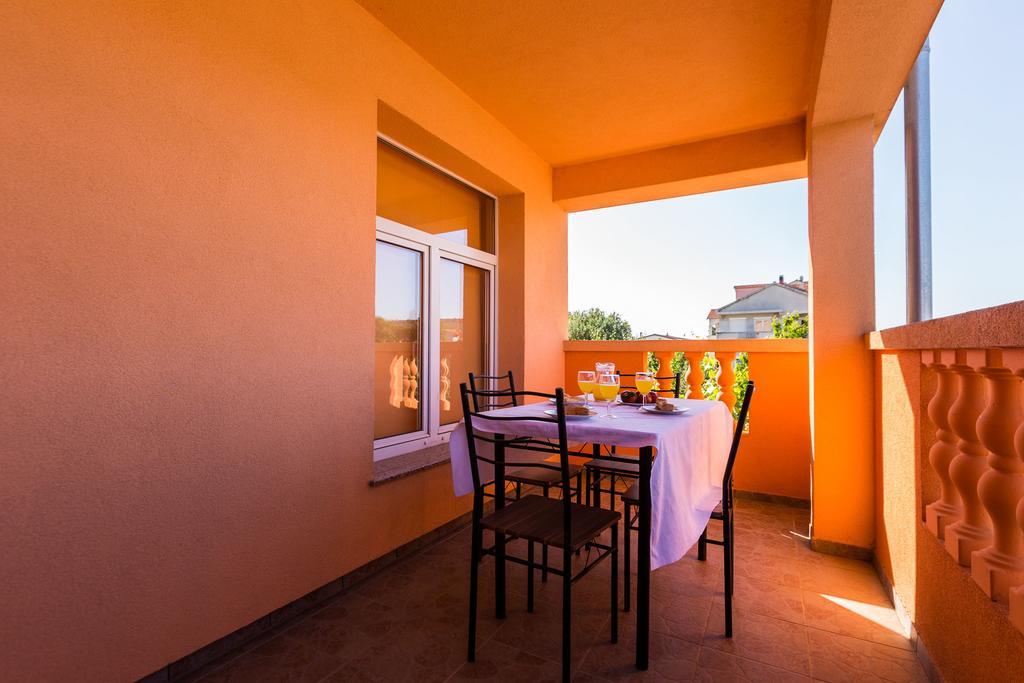 Apartments Angelina Sukošan المظهر الخارجي الصورة